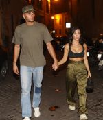 Access_Kardashian_05.jpg