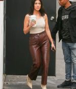 Access_Kardashian_02.jpg