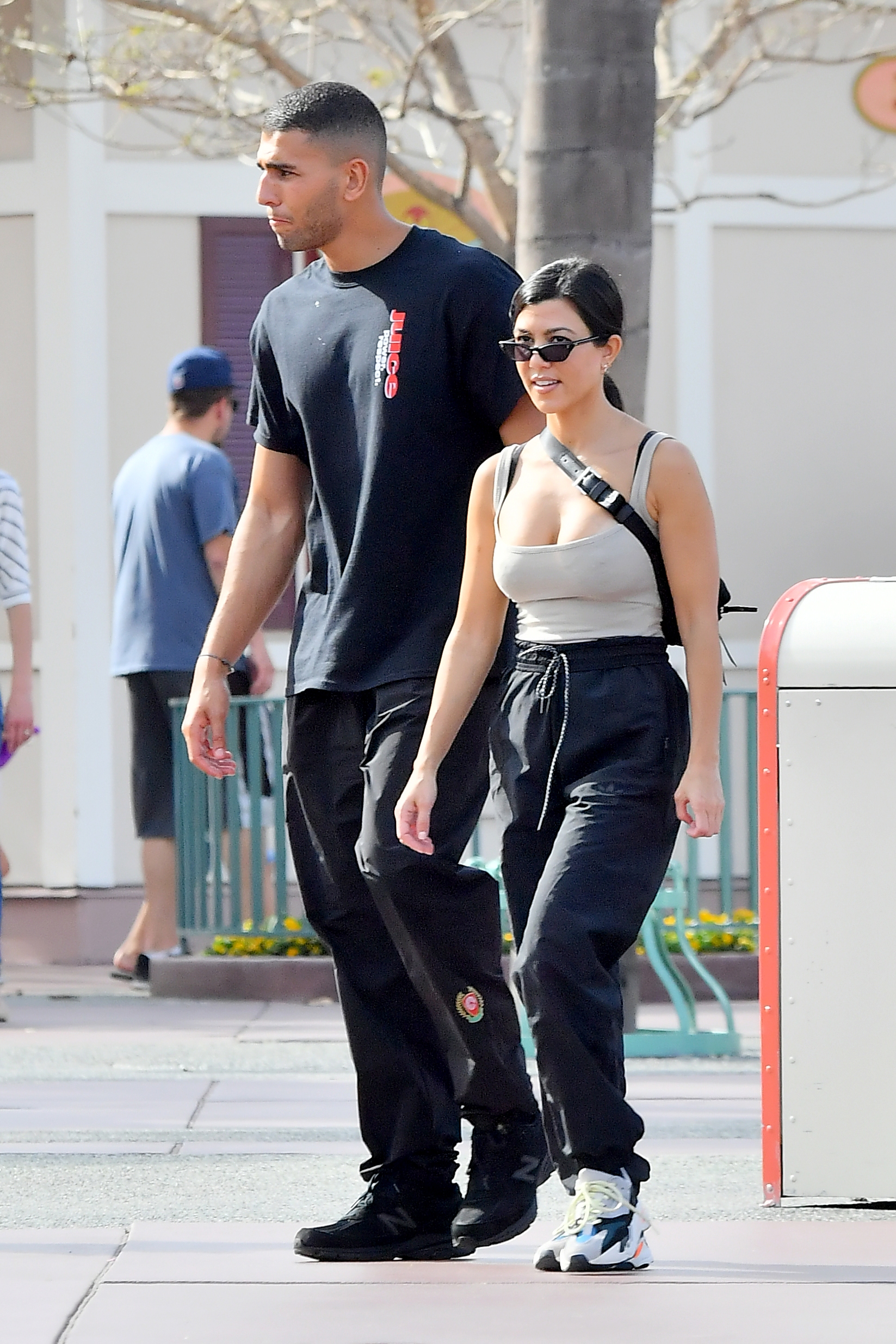 Access_Kardashian_01.jpg
