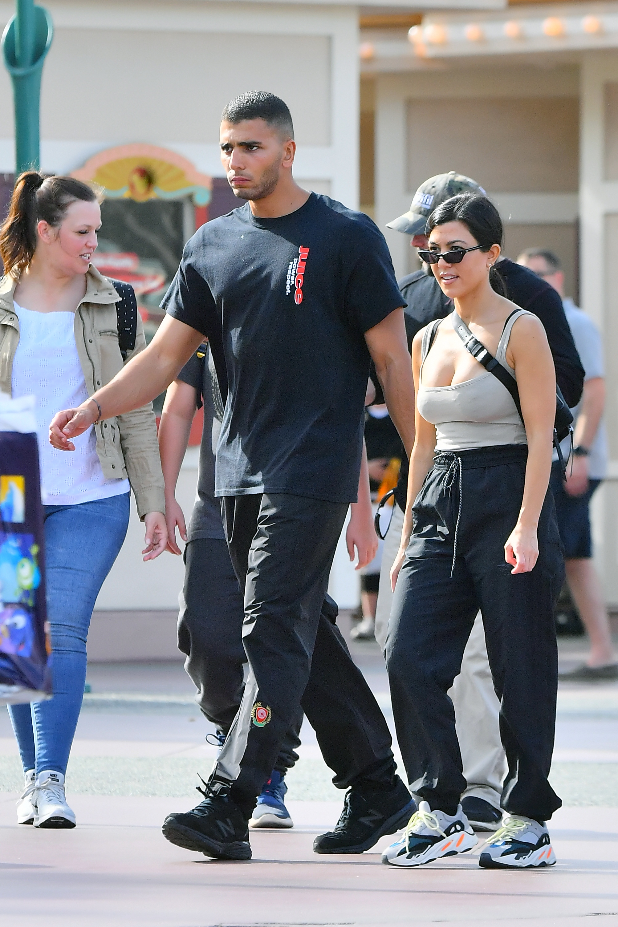 Access_Kardashian_05.jpg
