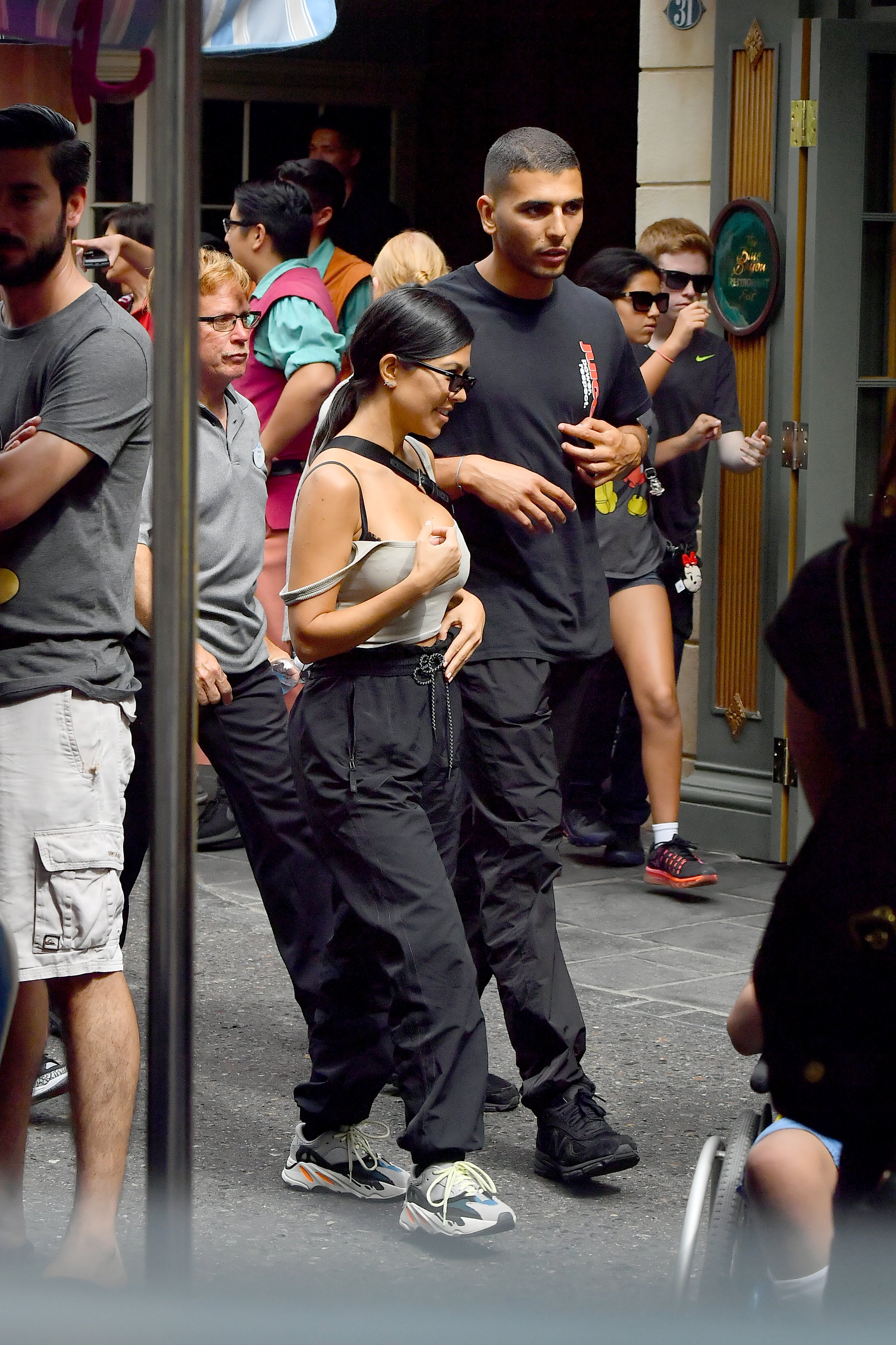 Access_Kardashian_07.jpg