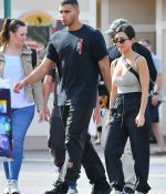 Access_Kardashian_05.jpg