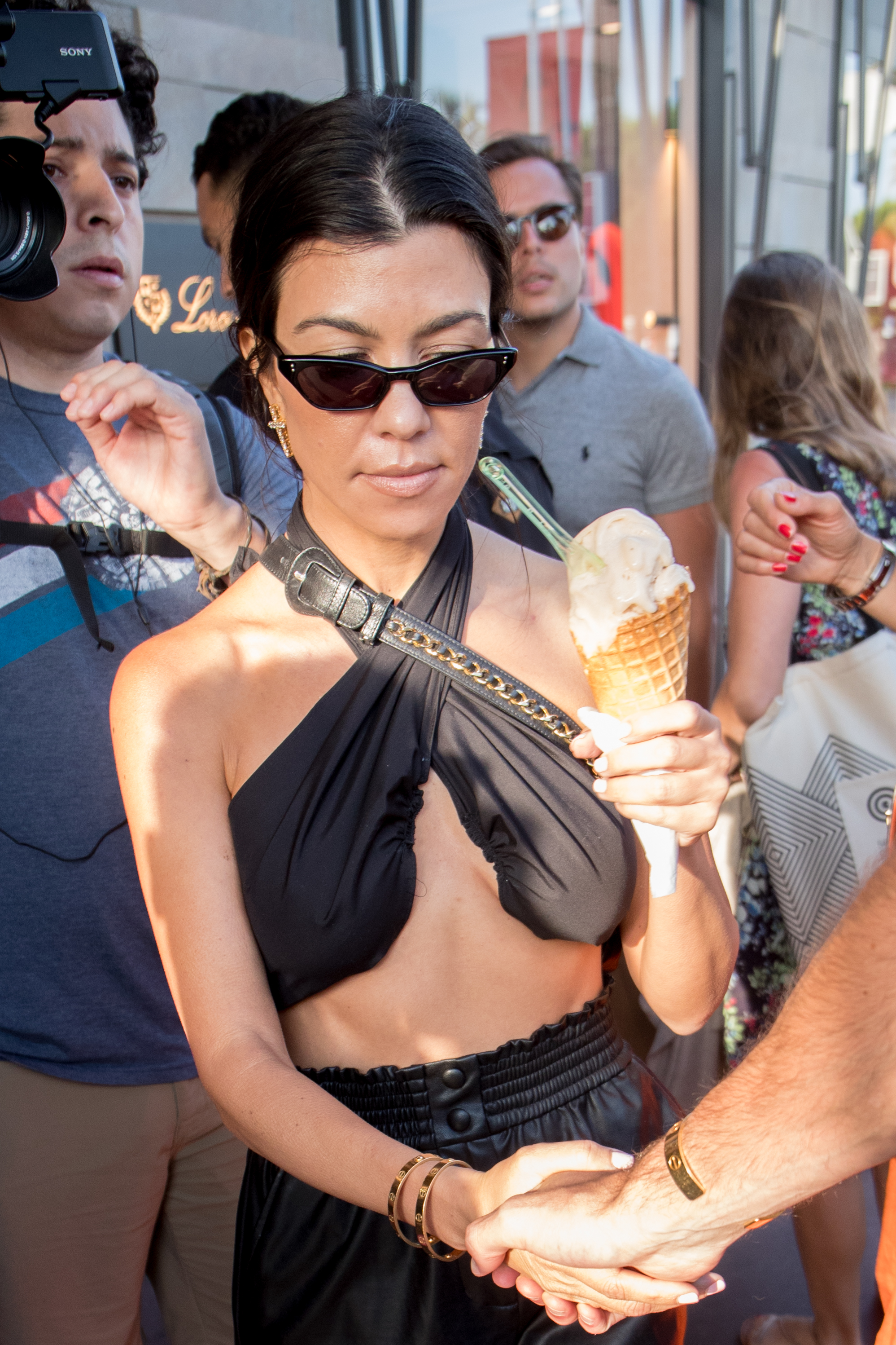 Access_Kardashian_05.jpg