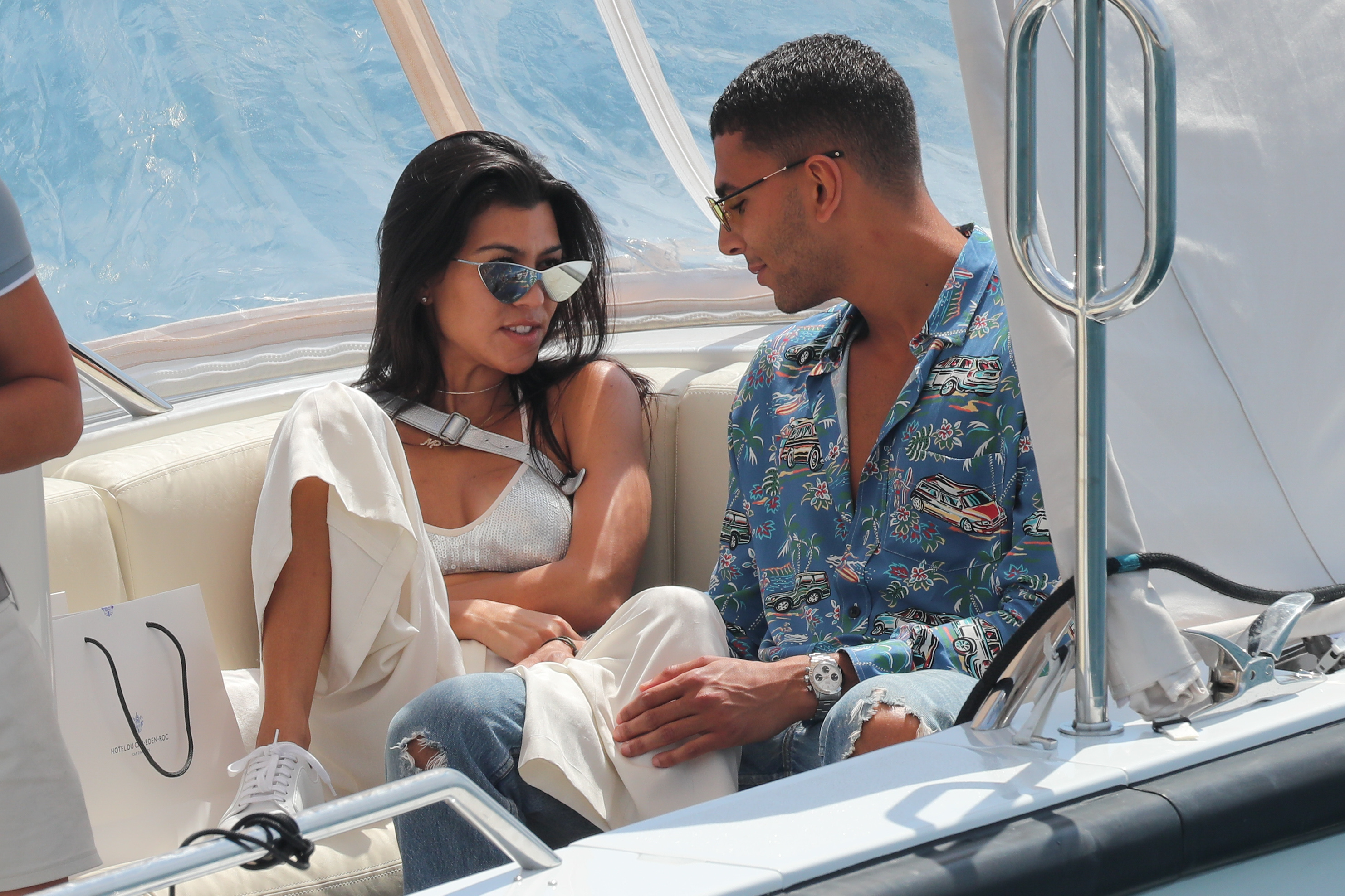 Access_Kardashian_02.jpg