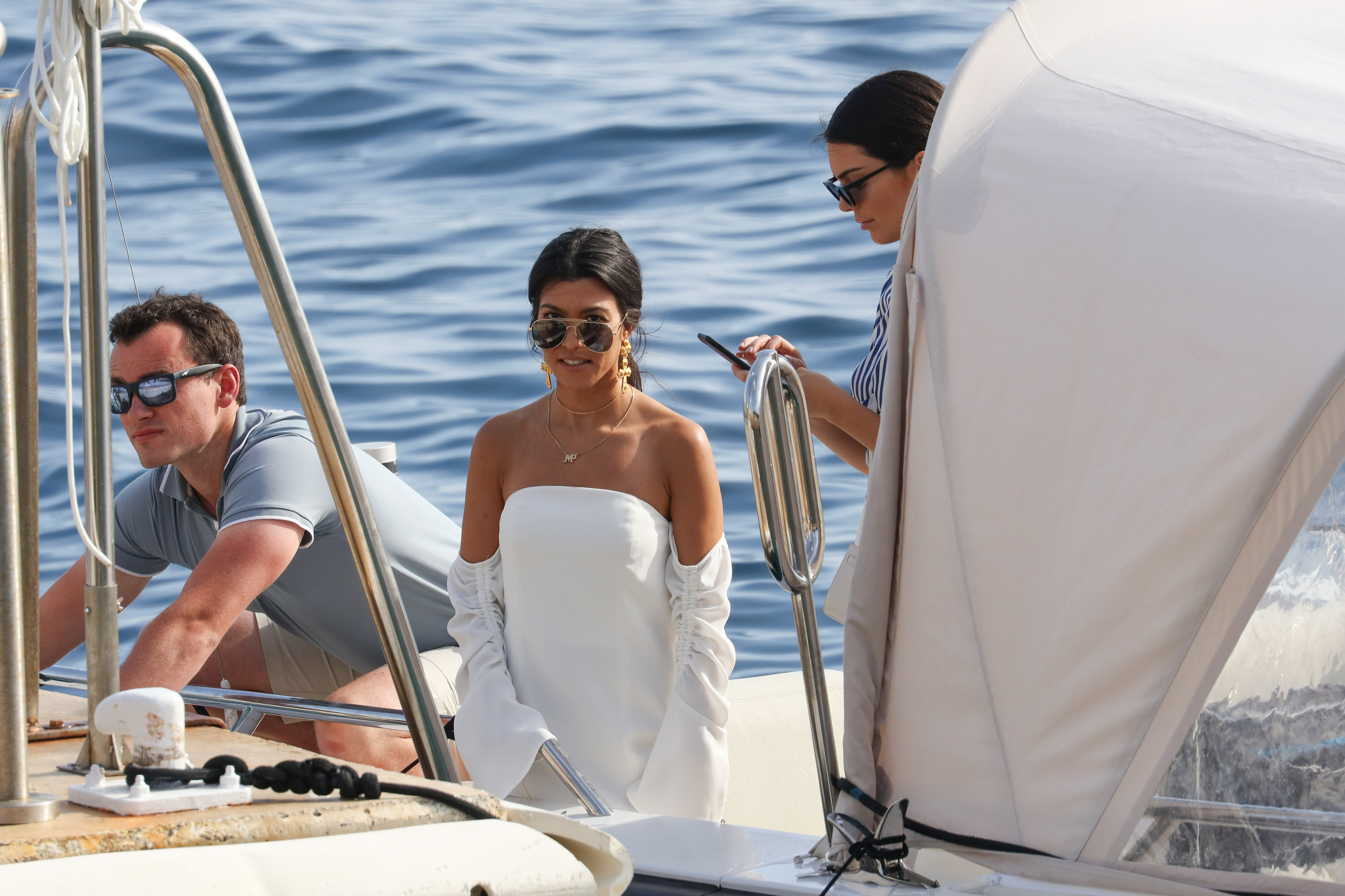Access_Kardashian_09.jpg