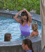 Access_Kardashian_08.jpg