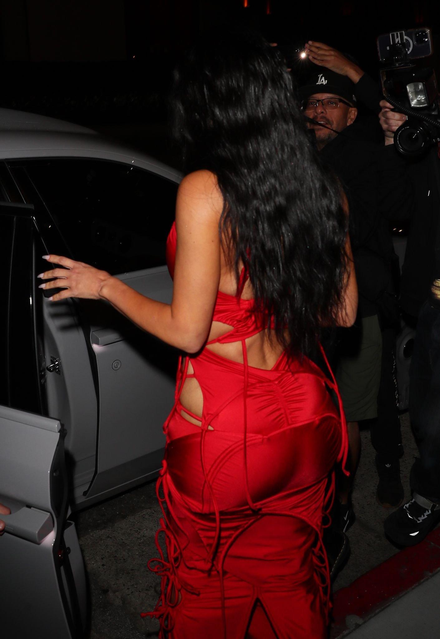 Access_Kardashian_11.jpeg