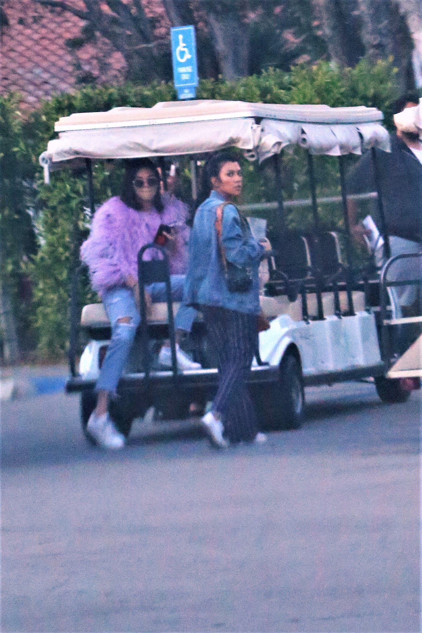 Access_Kardashian_03.jpeg