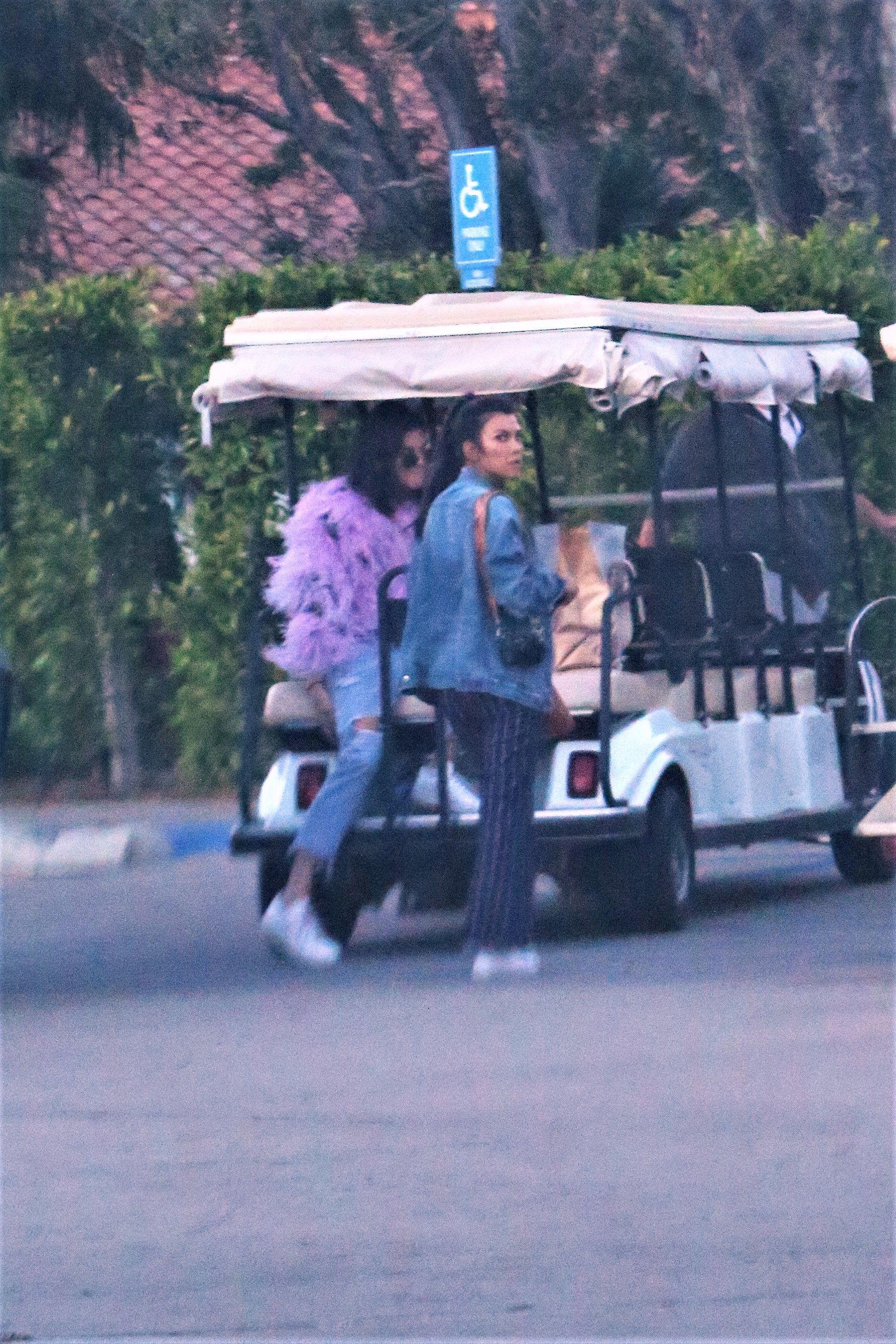 Access_Kardashian_01.jpeg