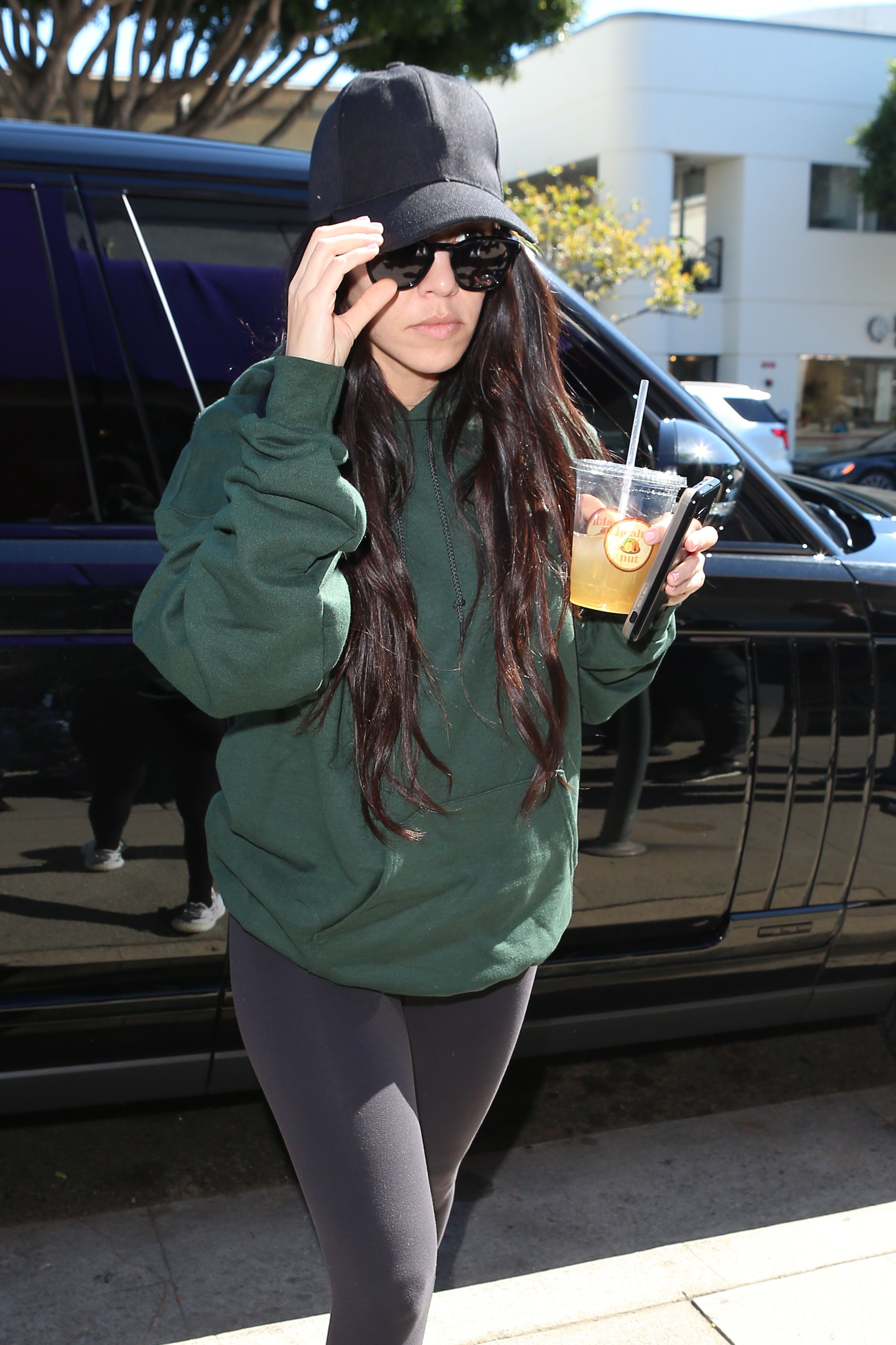 Access_Kardashian_01.jpg