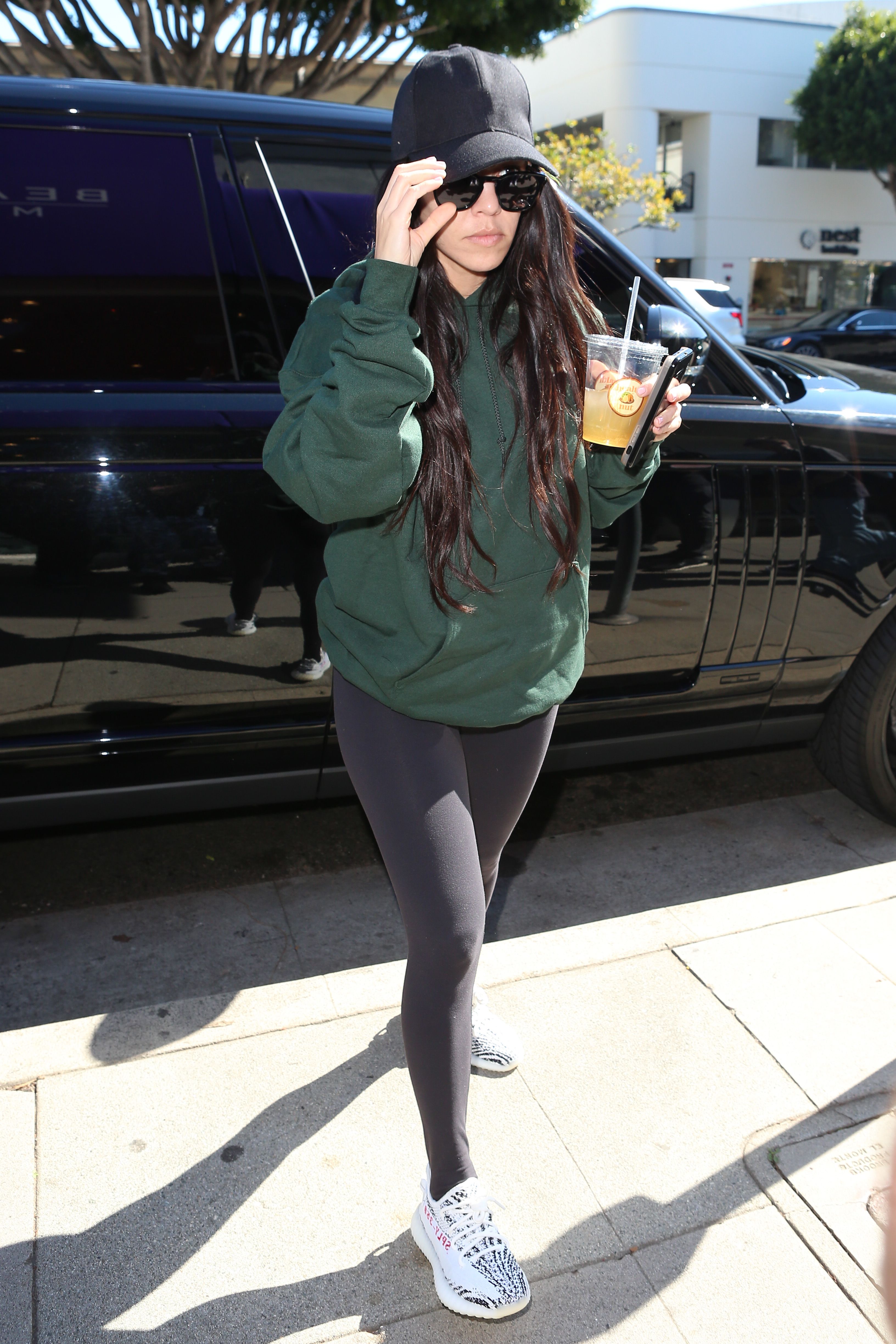 Access_Kardashian_02.jpg