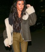 Access_Kardashian_03.jpg