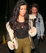 Access_Kardashian_04.jpg