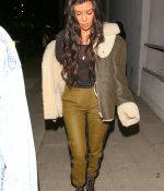 Access_Kardashian_09.jpg