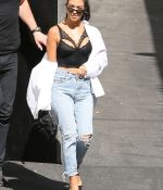 Access_Kardashian_07.jpg