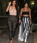 Access_Kardashian_07.jpg
