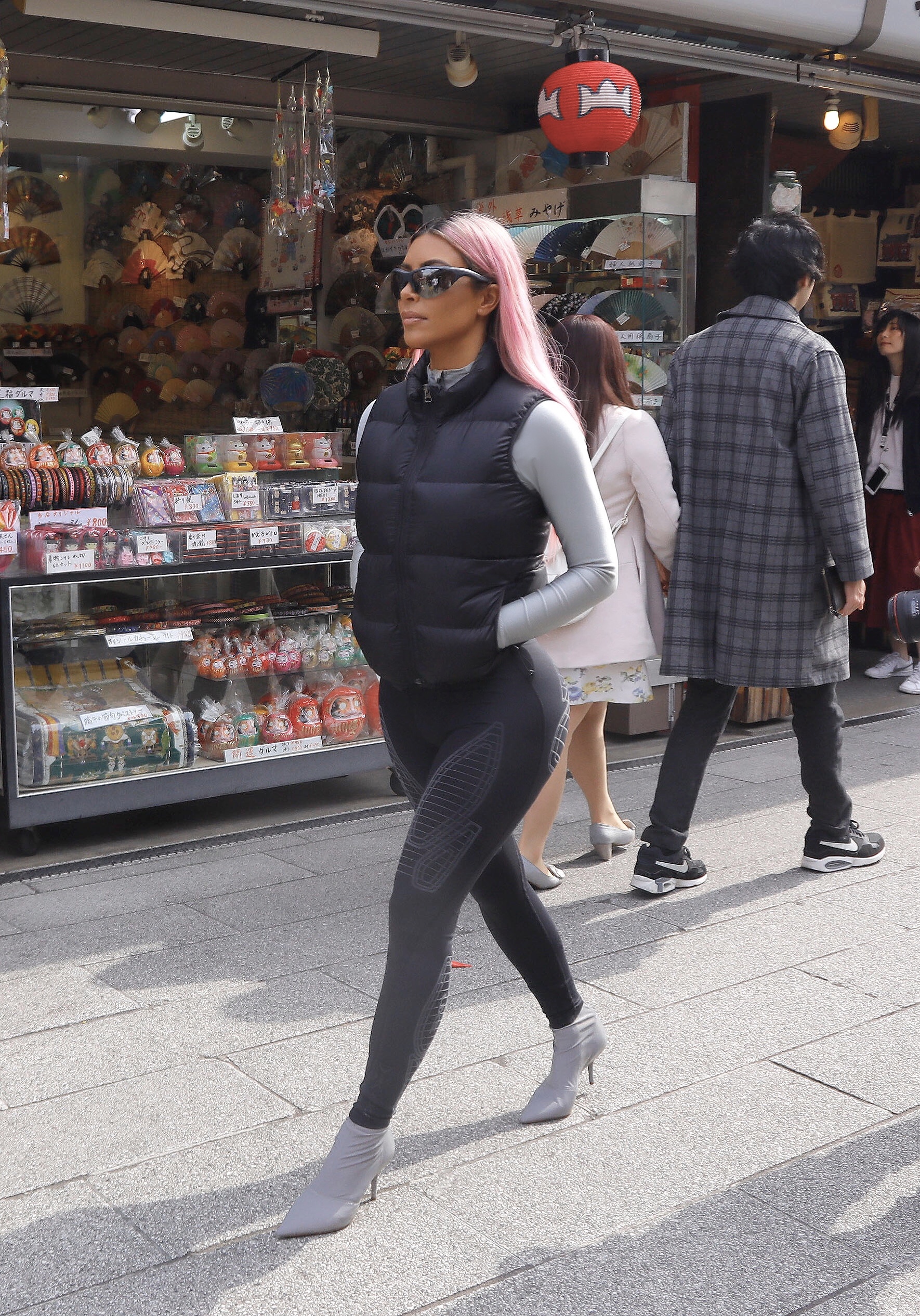 Access_Kardashian_01.jpg