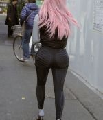 Access_Kardashian_08.jpg
