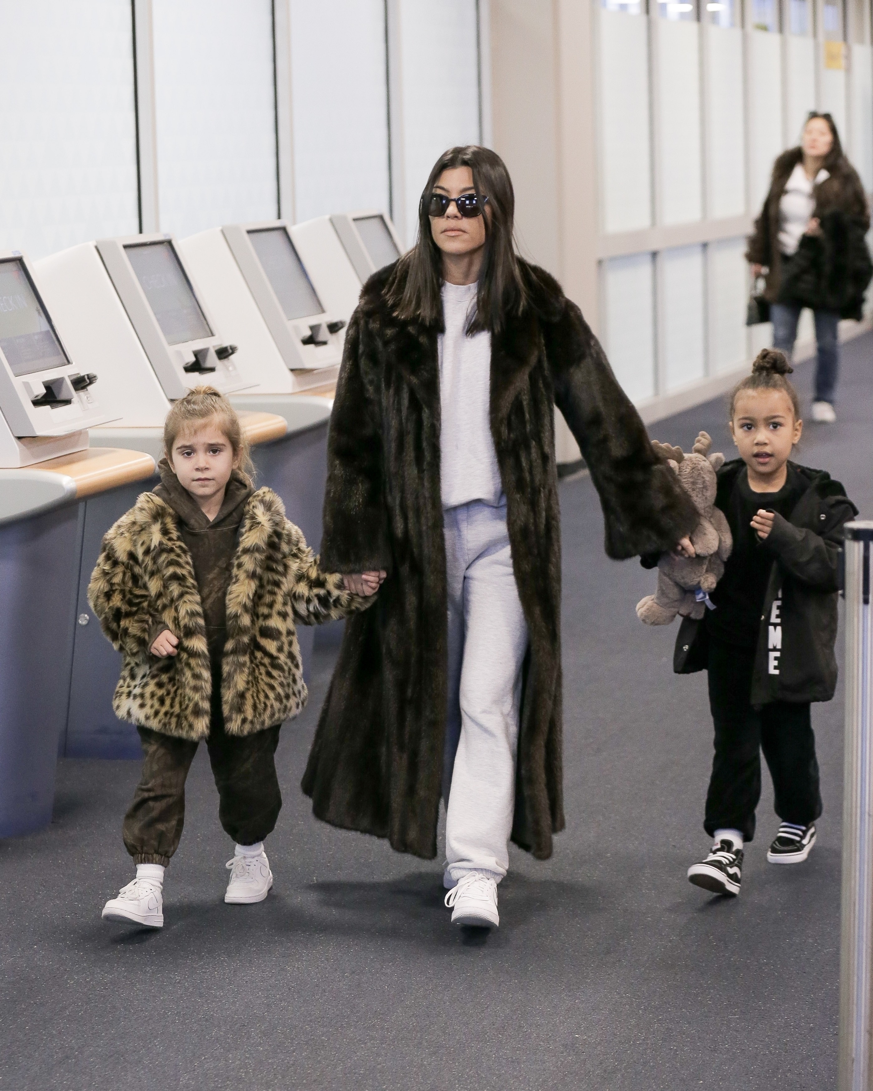 Access_Kardashian_02.jpg
