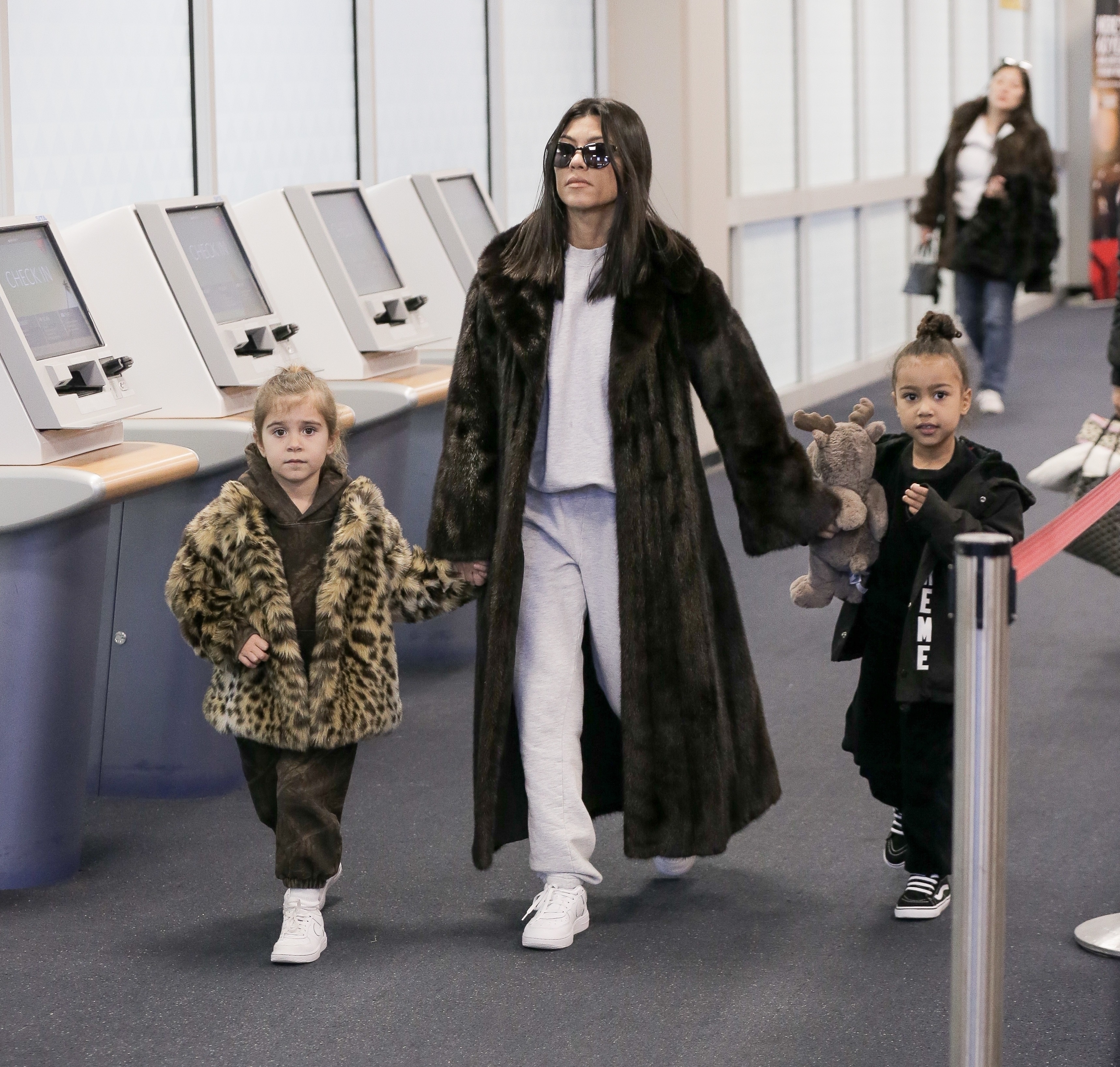 Access_Kardashian_04.jpg