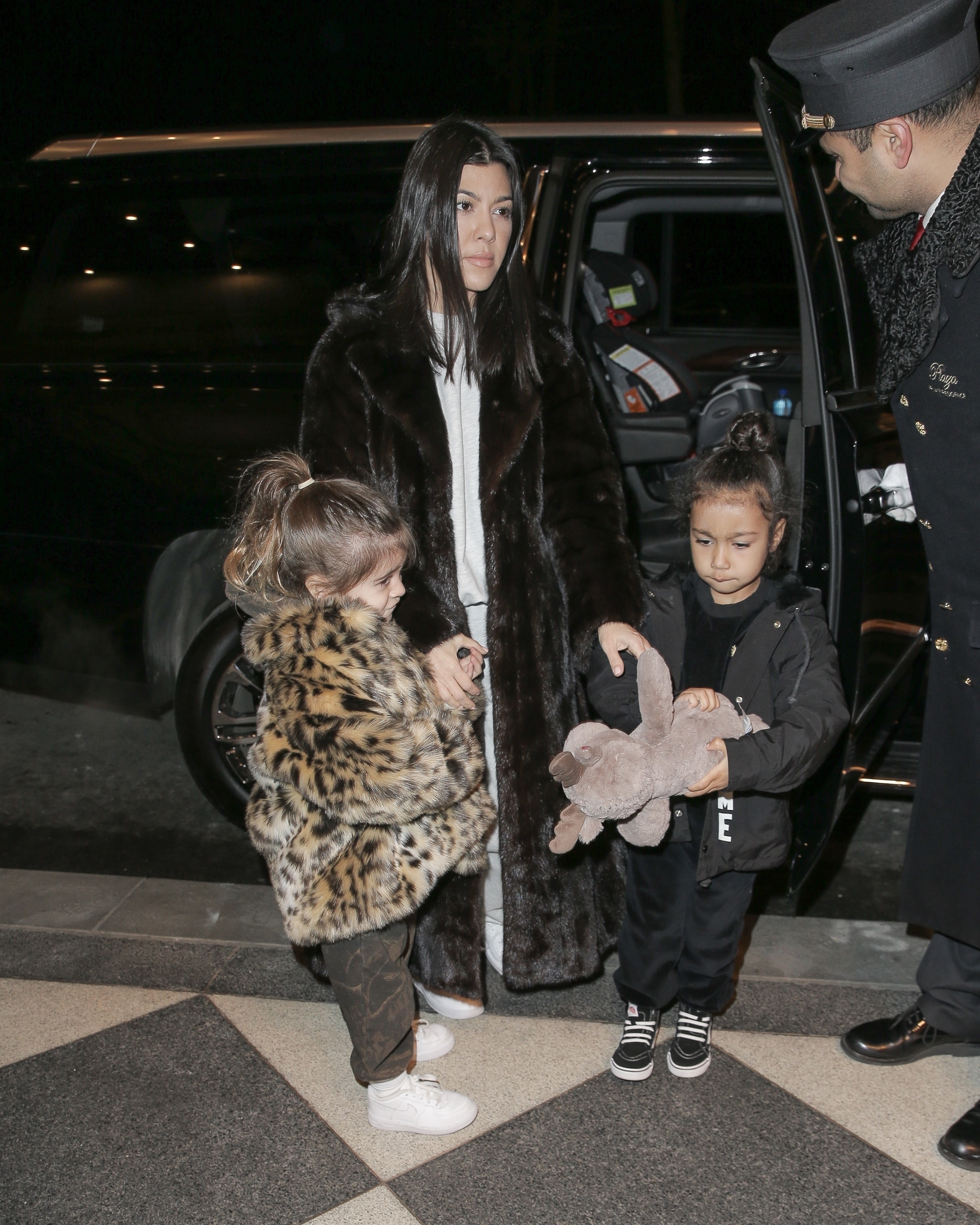 Access_Kardashian_09.jpg