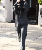 Access_Kardashian_02.jpg