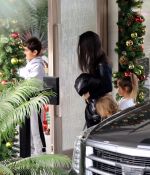Access_Kardashian_03.jpg