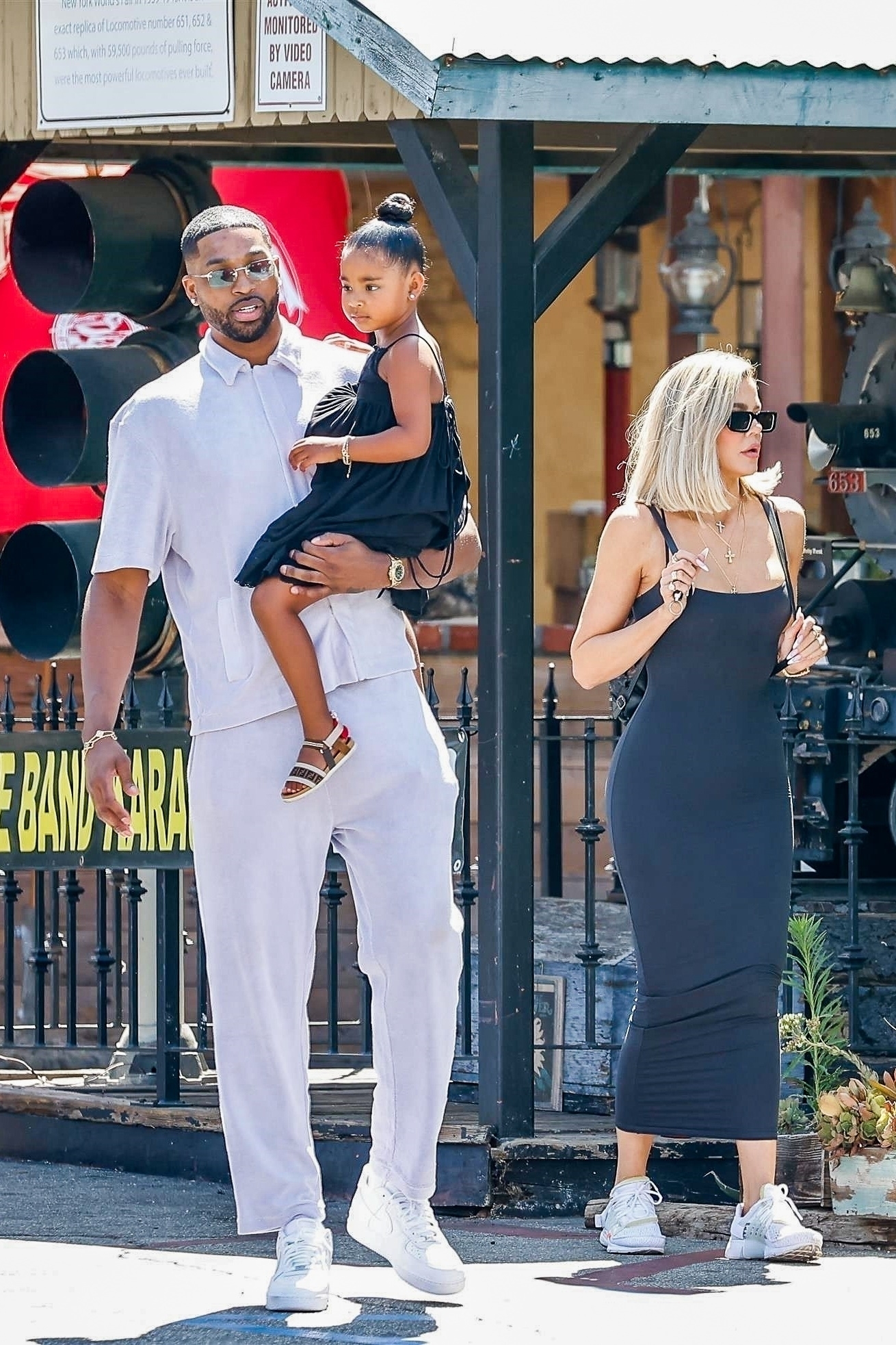 Access_Kardashian_012.jpg