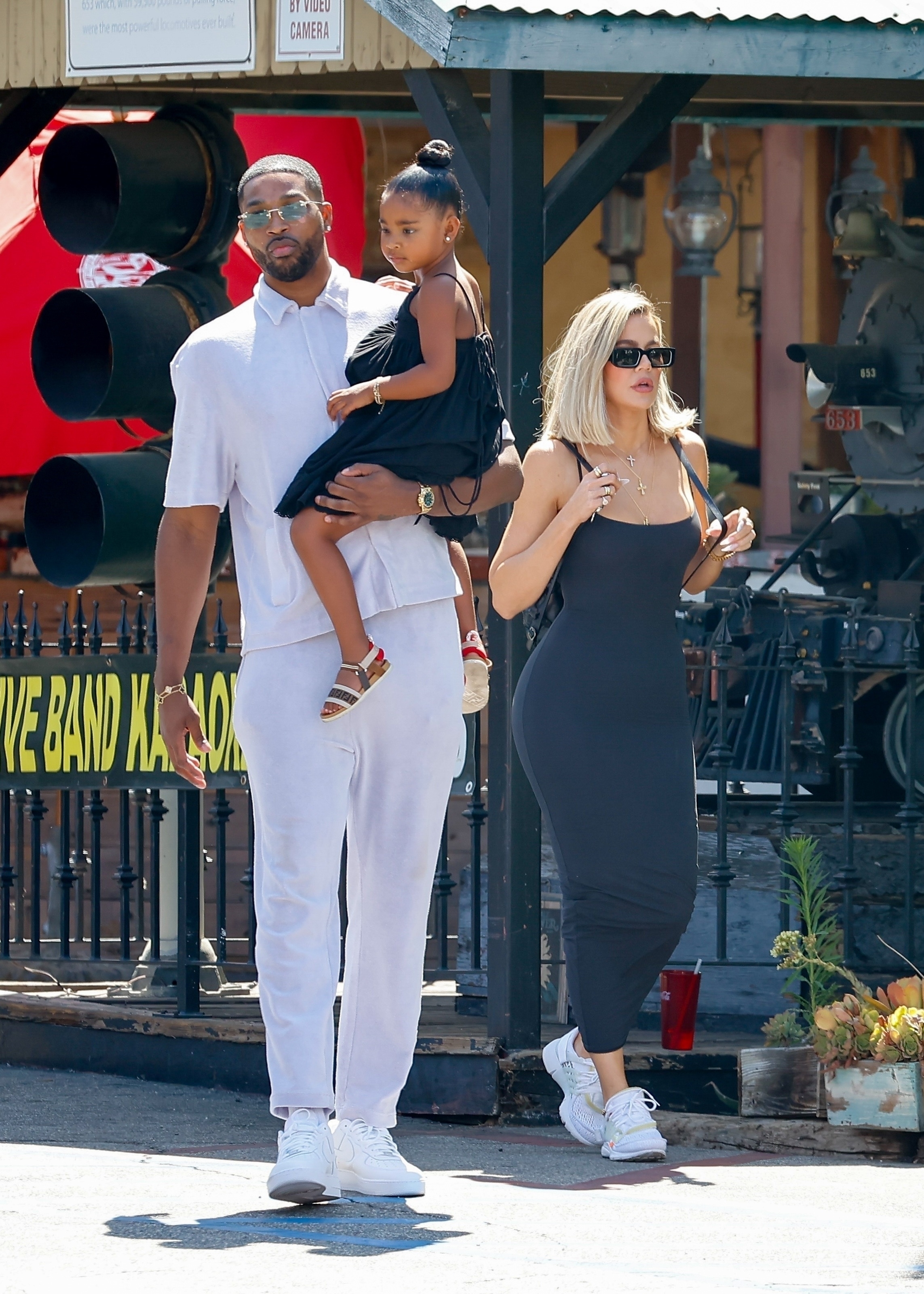 Access_Kardashian_026.jpg