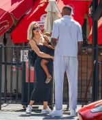 Access_Kardashian_010.jpg