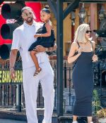 Access_Kardashian_012.jpg