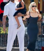 Access_Kardashian_02.jpg