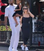 Access_Kardashian_030.jpg