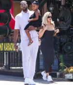 Access_Kardashian_080.jpg