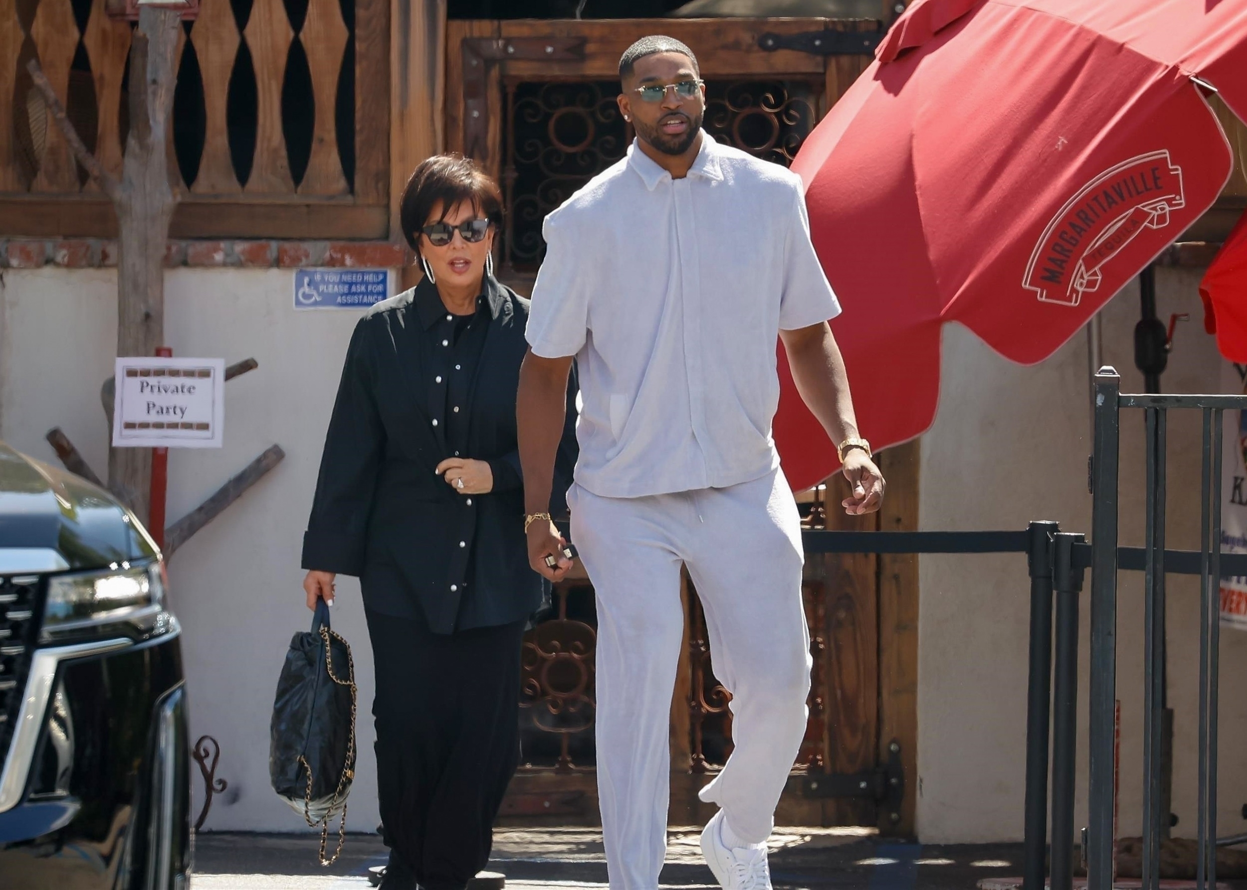 Access_Kardashian_011.jpg