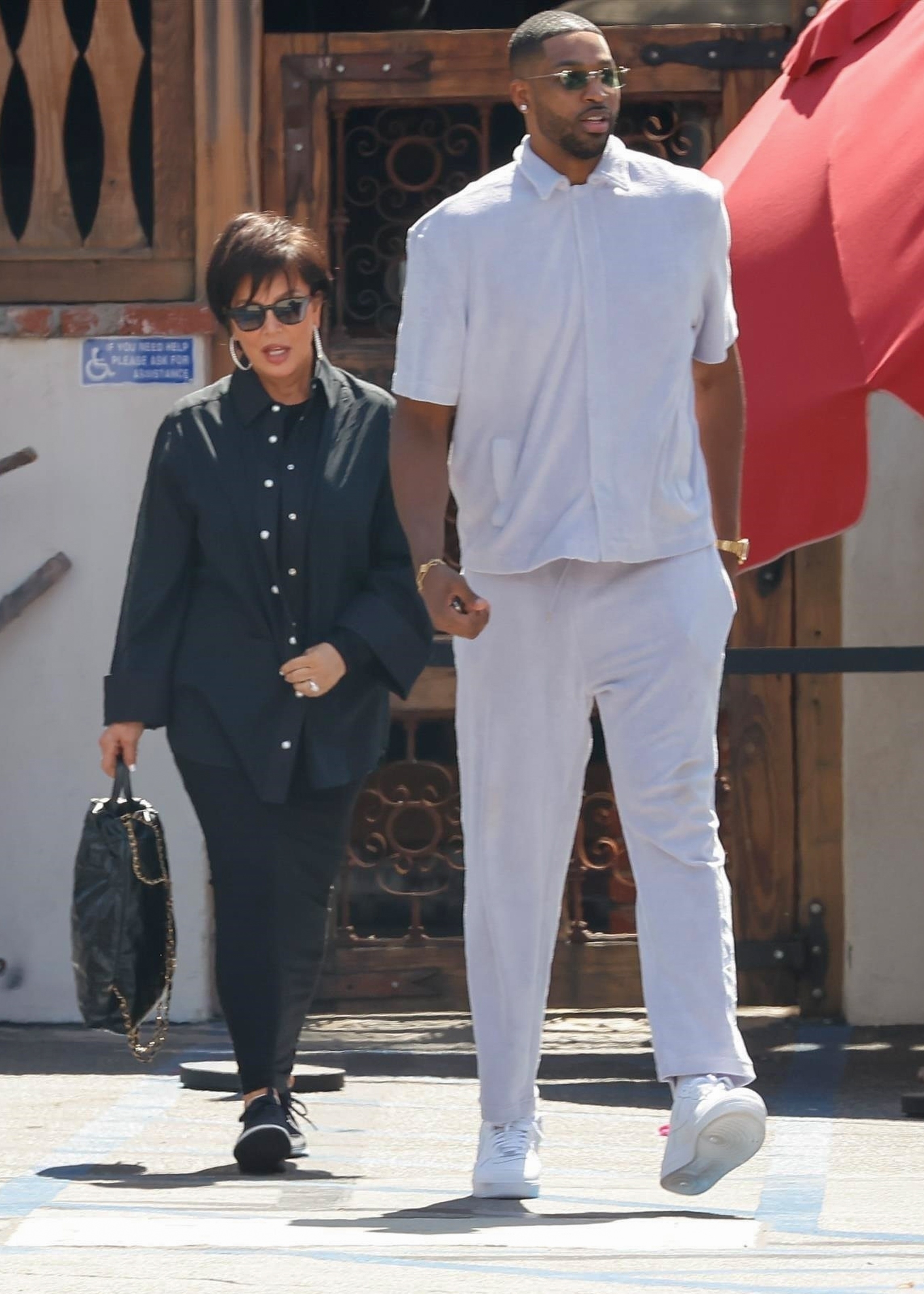Access_Kardashian_012.jpg