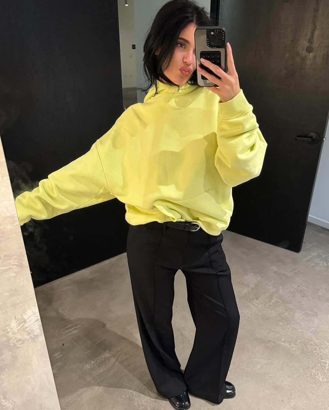 Access_Kardashian_17~0.jpg
