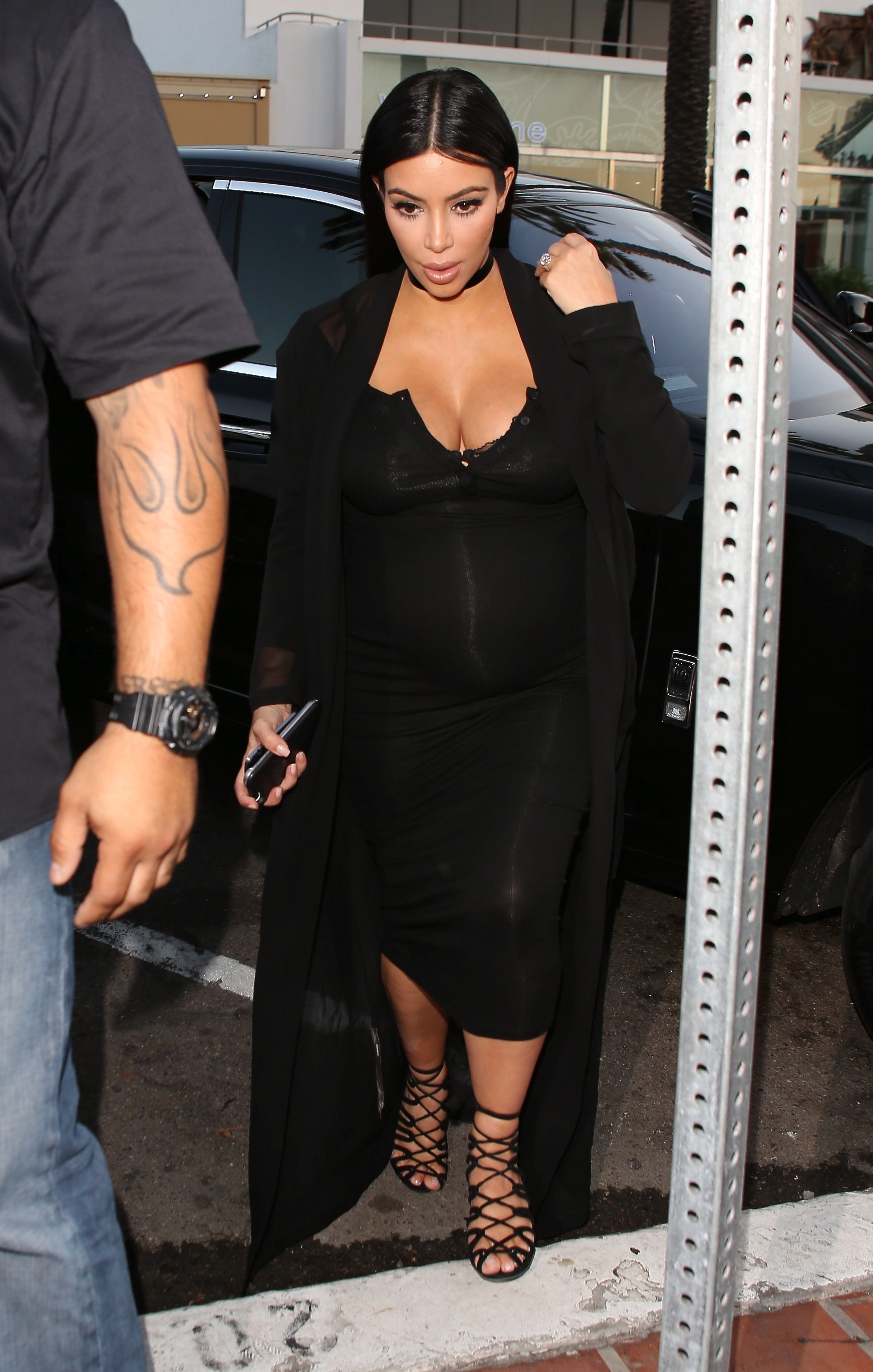 Access_Kardashian_06.jpg