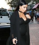Access_Kardashian_01.jpg