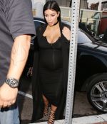 Access_Kardashian_05.jpg