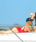 Access_Kardashian_015.jpg