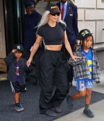 Access_Kardashian_015.jpg