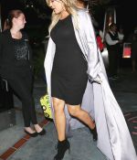 Access_Kardashian_02.jpg