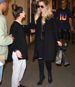 Access_Kardashian_06.jpg