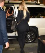Access_Kardashian_09.jpg