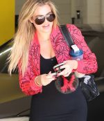 Access_Kardashian_02.jpg