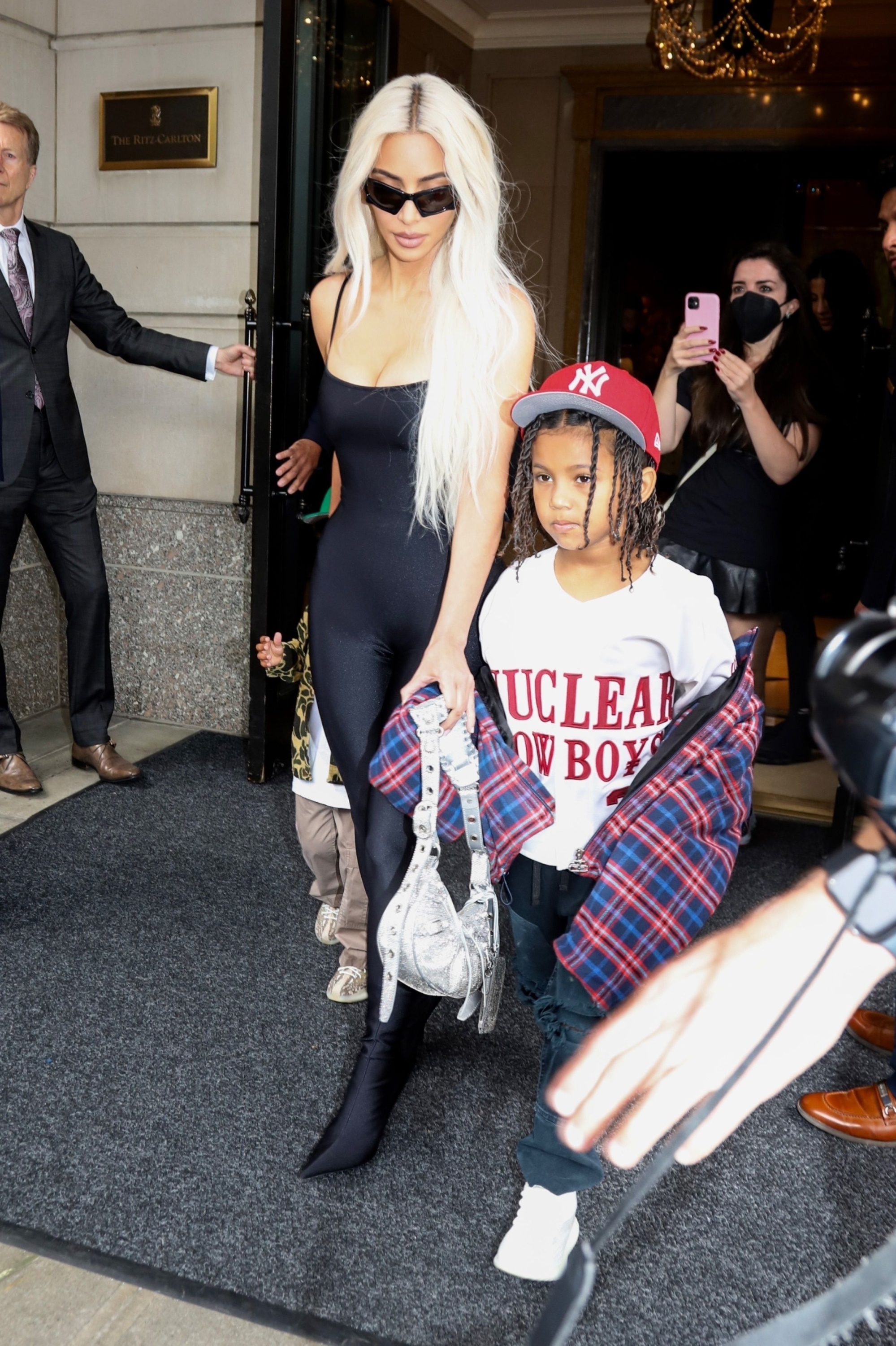 Access_Kardashian_002.jpg