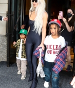 Access_Kardashian_005.jpg