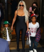 Access_Kardashian_011.jpg