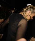 Access_Kardashian_05.jpeg
